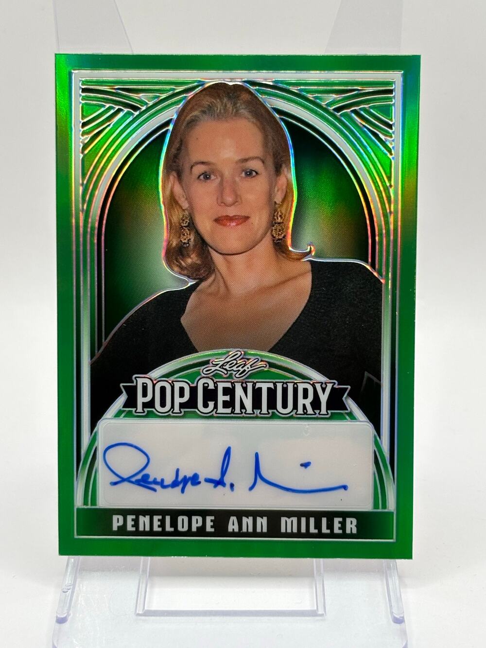 2024 Leaf Pop Century Penelope Ann Miller Prismatic Green Auto 1/4 SSP Actress